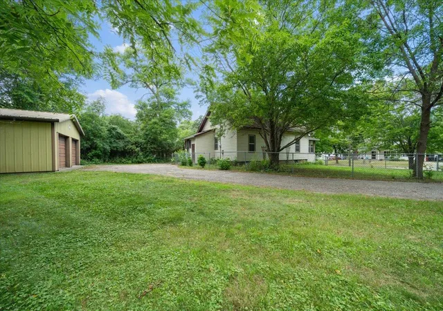 Photo 3 of Sale Pending at 406 8th Avenue E, Alexandria, MN 56308 | MLS# 7156691 | Listing updated on 2026-10-16