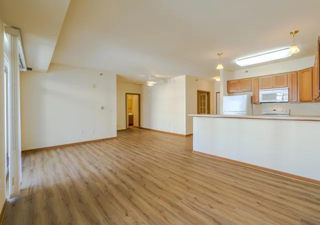 Photo 2 of Condo for sale at 8200 W 33rd Street #323, Minneapolis, MN 55426 | MLS# 7156724 | Listing updated on 2026-10-22