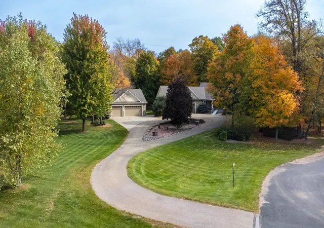 Photo 2 of Single family home for sale at 9284 Ehler Ave Se, Delano, MN 55328 | MLS# 7156754 | Listing updated on 2026-10-22