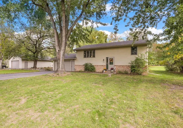 Photo 1 of Single family home for sale at 17611 Orchid St Nw, Andover, MN 55304 | MLS# 7156756 | Listing updated on 2026-10-08