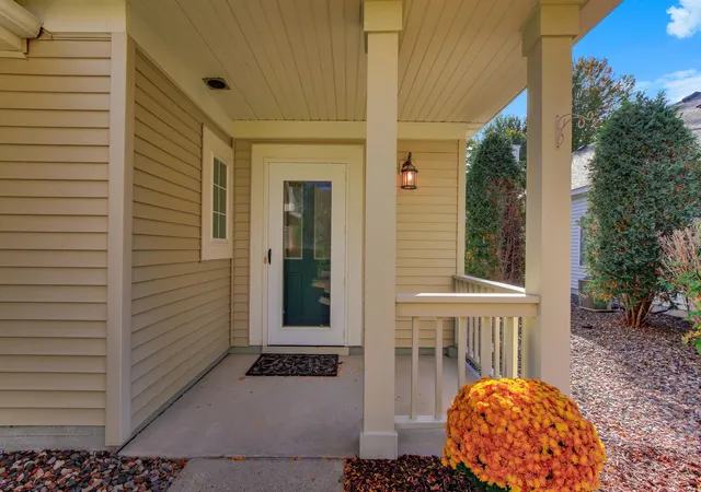 Photo 2 of Single family home for sale at 4150 Lawndale Ln N, Minneapolis, MN 55446 | MLS# 7156769 | Listing updated on 2026-10-09