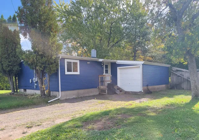 Single family home for sale at 37 Bell Cir, Silver Bay, MN 55614 | MLS# 7156772