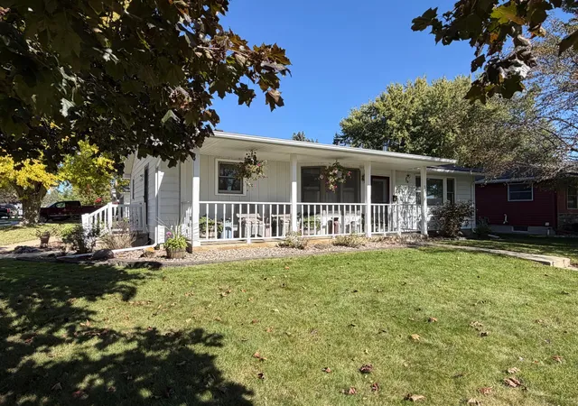 Photo 3 of Single family home for sale at 501 Brins Ct Se, Stewartville, MN 55976 | MLS# 7156773 | Listing updated on 2026-10-09