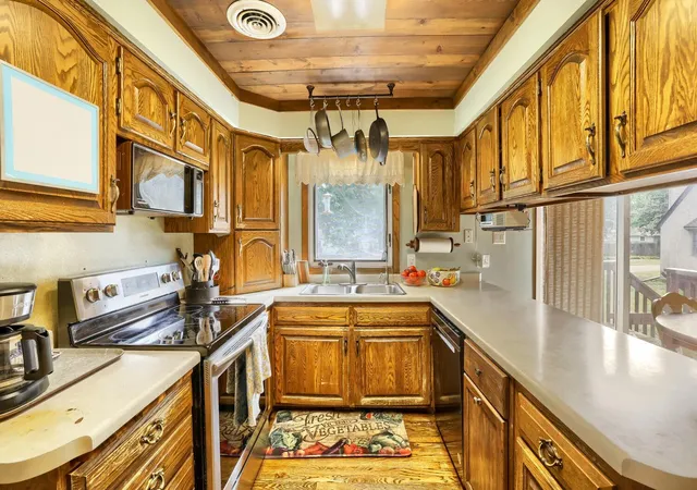 Photo 2 of Multi family home for sale at 4565 Toledo Ave N, Minneapolis, MN 55422 | MLS# 7156774 | Listing updated on 2026-10-08