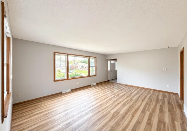Photo 4 of Single family home for sale at 3507 17th Avenue NW, Rochester, MN 55901 | MLS# 7156777 | Listing updated on 2026-10-09