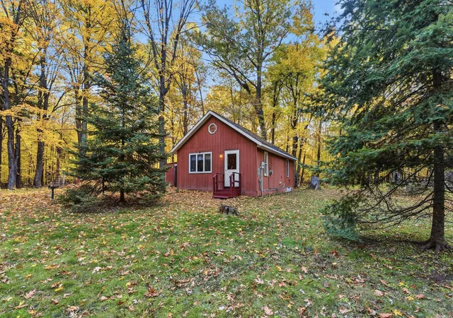 Photo 3 of Single family home for sale at 11688 Elm Cir, Pine City, MN 55063 | MLS# 7156783 | Listing updated on 2026-10-09