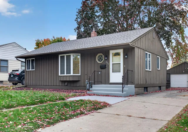 Photo 1 of Sale Pending at 2042 Clear Ave, Saint Paul, MN 55119 | MLS# 7156797 | Listing updated on 2026-10-26