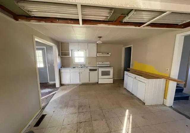 Photo 3 of Single family home for sale at 517 Central Ave N, Park Rapids, MN 56470 | MLS# 7156841 | Listing updated on 2026-10-08
