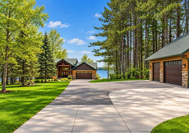 Photo 1 of Single family home for sale at 28760 N Lake Dr, Mora, MN 55051 | MLS# 7156851 | Listing updated on 2026-10-09