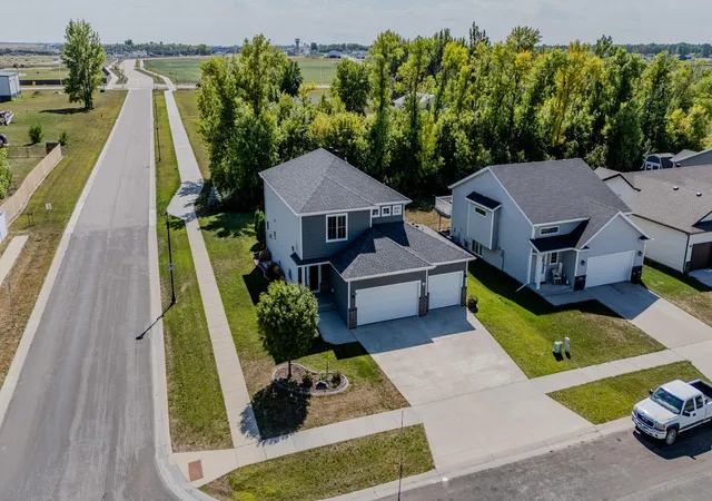Photo 3 of Single family home for sale at 6204 63rd Avenue S, Fargo, ND 58104 | MLS# 7156858 | Listing updated on 2026-10-08