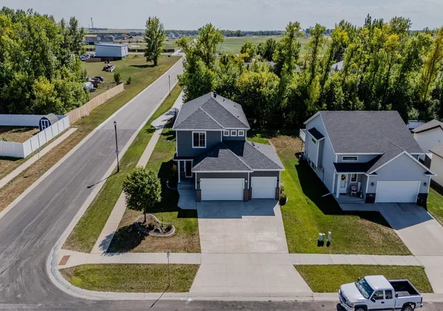 Photo 3 of Single family home for sale at 6204 63rd Avenue S, Fargo, ND 58104 | MLS# 7156858 | Listing updated on 2026-10-21