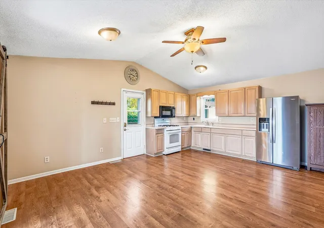 Photo 4 of Single family home for sale at 1711 Hansack Ave NE, Saint Michael, MN 55376 | MLS# 7156882 | Listing updated on 2026-10-19