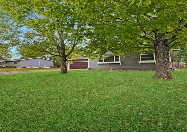 Photo 3 of Single family home for sale at 128 6th Avenue SE, Saint Joseph, MN 56374 | MLS# 7156895 | Listing updated on 2026-10-08