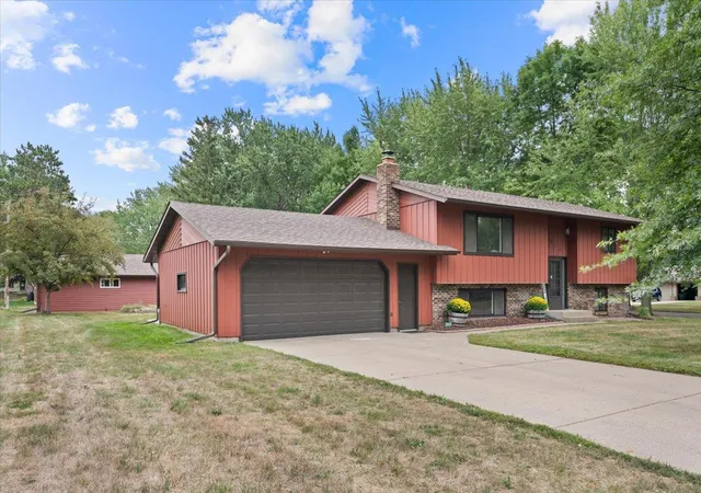 Single family home for sale at 1016 3 1/2 Ave N, Sauk Rapids, MN 56379 | MLS# 7156908