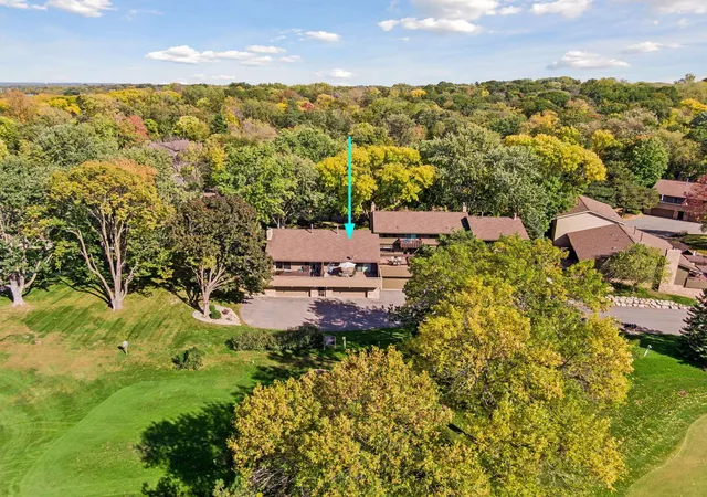 Photo 2 of Single family home for sale at 52 Birnamwood Dr, Burnsville, MN 55337 | MLS# 7156919 | Listing updated on 2026-10-08