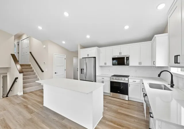 Photo 3 of Single family home for sale at 810 Walnut Ct, Hanover, MN 55341 | MLS# 7156927 | Listing updated on 2026-10-08