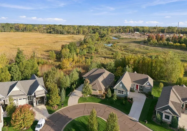 Photo 3 of Single family home for sale at 25 Phoebe Ln, Saint Paul, MN 55127 | MLS# 7156943 | Listing updated on 2026-10-08