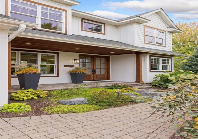 Photo 3 of Single family home for sale at 8365 Kelzer Pond Dr, Victoria, MN 55386 | MLS# 7156947 | Listing updated on 2026-10-09