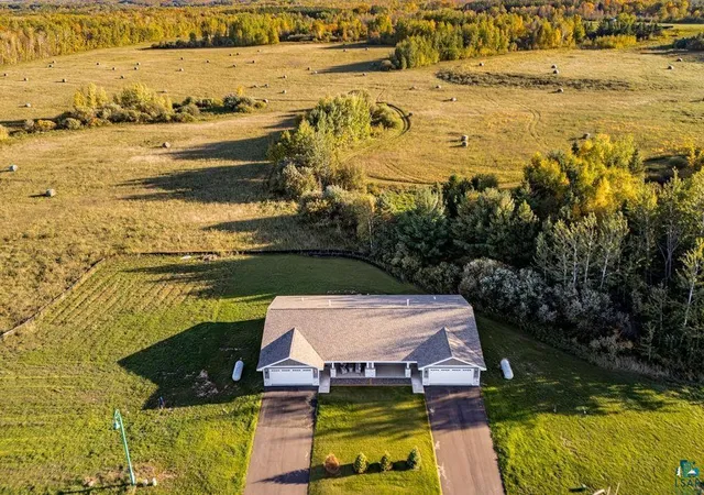 Photo 3 of Townhouse for sale at 4444 E Moose Horn Dr, Moose Lake, MN 55767 | MLS# 7156976 | Listing updated on 2026-10-07
