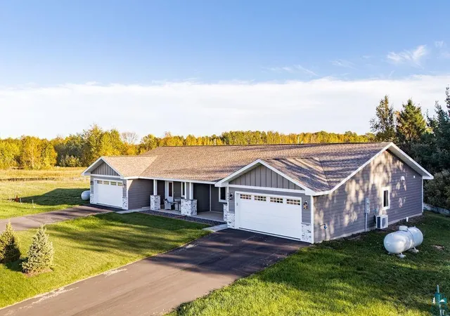 Photo 1 of Townhouse for sale at 4450 E Moose Horn Dr, Moose Lake, MN 55767 | MLS# 7156990 | Listing updated on 2026-10-07