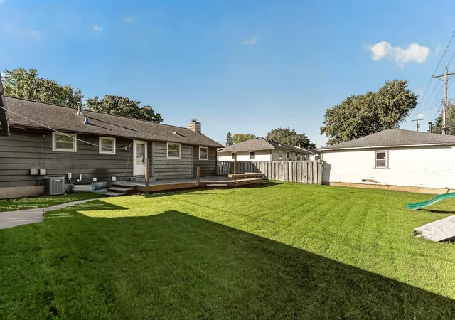 Photo 3 of Single family home for sale at 1809 26th Street Nw, Rochester, MN 55901 | MLS# 7156996 | Listing updated on 2026-10-21