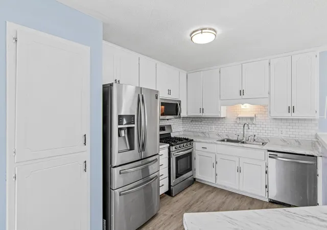 Photo 4 of Single family home for sale at 6206 114th Place N, Champlin, MN 55316 | MLS# 7157004 | Listing updated on 2026-10-16