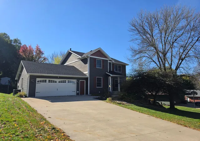 Single family home for sale at 210 10th Street SE, New Prague, MN 56071 | MLS# 7157018