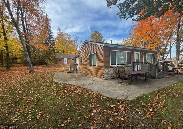 Photo 3 of Single family home for sale at 48498 190th Place, Mc Gregor, MN 55760 | MLS# 7157023 | Listing updated on 2026-10-08