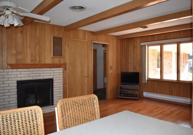 Photo 4 of Single family home for sale at 617 2nd Street NE, Osseo, MN 55369 | MLS# 7157025 | Listing updated on 2026-10-10
