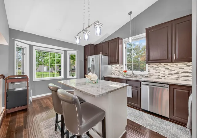 Photo 4 of Single family home for sale at 10007 Hidden Oaks Ln N, Champlin, MN 55316 | MLS# 7157027 | Listing updated on 2026-10-22