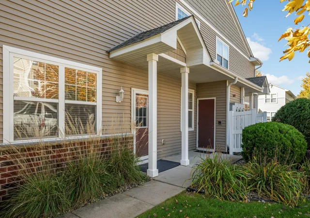 Photo 3 of Single family home for sale at 19751 Escort Trl #501, Farmington, MN 55024 | MLS# 7157037 | Listing updated on 2026-10-10