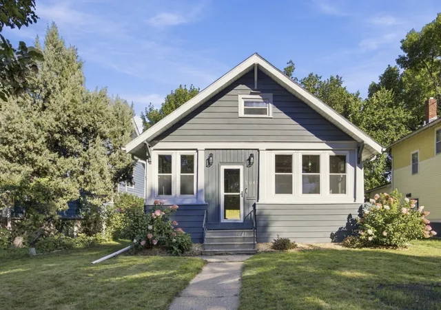 Photo 1 of Single family home for sale at 1043 1st Street N, Fargo, ND 58102 | MLS# 7157065 | Listing updated on 2026-10-08