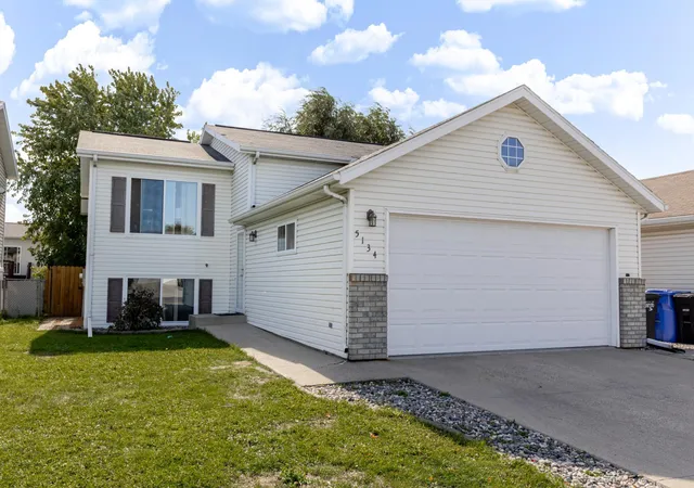 Photo 1 of Single family home for sale at 5134 7th Lane S, Fargo, ND 58103 | MLS# 7157076 | Listing updated on 2026-10-10