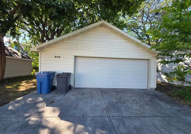 Photo 3 of Single family home for sale at 938 17th Avenue SE, Minneapolis, MN 55414 | MLS# 7157079 | Listing updated on 2026-10-15