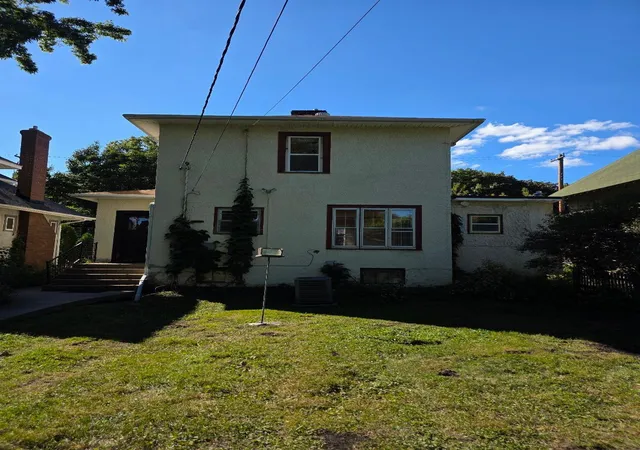 Photo 4 of Single family home for sale at 938 17th Avenue SE, Minneapolis, MN 55414 | MLS# 7157079 | Listing updated on 2026-10-15