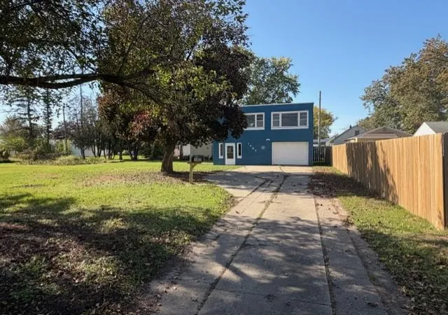Photo 1 of Single family home for sale at 1402 6th Street Se, Austin, MN 55912 | MLS# 7157097 | Listing updated on 2026-10-21