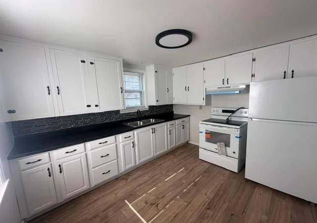 Photo 4 of Single family home for sale at 1402 6th Street SE, Austin, MN 55912 | MLS# 7157097 | Listing updated on 2026-10-08