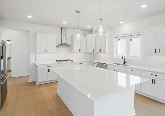 Photo 3 of Single family home for sale at 8621 Periwinkle Blvd, Saint Paul, MN 55129 | MLS# 7157101 | Listing updated on 2026-10-08