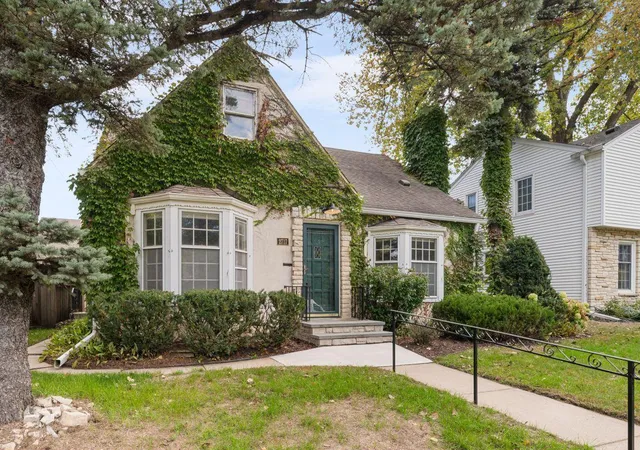 Photo 3 of Single family home for sale at 2717 France Ave S, Minneapolis, MN 55416 | MLS# 7157103 | Listing updated on 2026-10-08