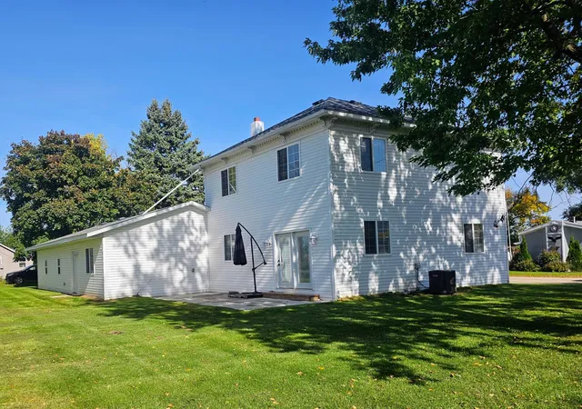 Photo 1 of Single family home for sale at 109 Washburn Ave, Belgrade, MN 56312 | MLS# 7157106 | Listing updated on 2026-10-11