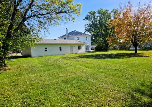 Photo 3 of Single family home for sale at 109 Washburn Ave, Belgrade, MN 56312 | MLS# 7157106 | Listing updated on 2026-10-11