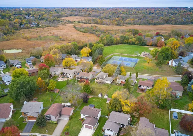 Photo 1 of Single family home for sale at 6342 Whispering Oaks Dr, Eden Prairie, MN 55346 | MLS# 7157121 | Listing updated on 2026-10-21