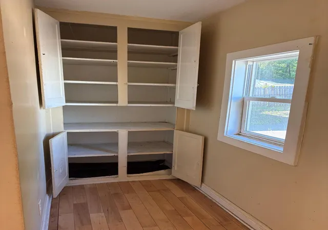 Photo 4 of Single family home for sale at 565 Hatch Ave, Saint Paul, MN 55117 | MLS# 7157133 | Listing updated on 2026-10-11