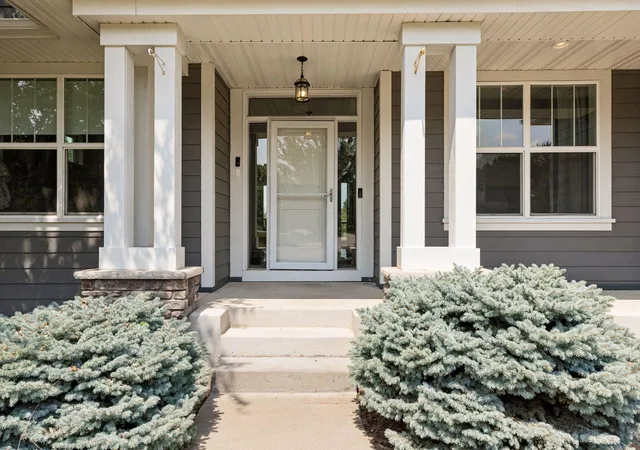 Photo 3 of Single family home for sale at 9080 Princeton Cir, Saint Paul, MN 55125 | MLS# 7157155 | Listing updated on 2026-10-09