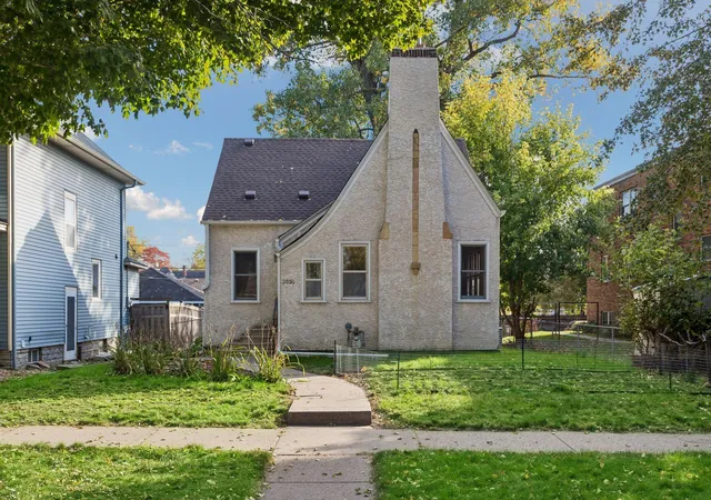 Single family home for sale at 2036 Iglehart Ave, Saint Paul, MN 55104 | MLS# 7157160