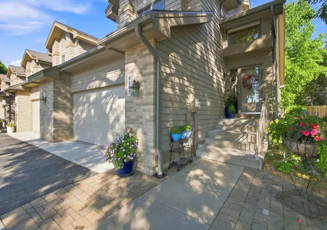 Single family home for sale at 6287 Sequoia Cir, Eden Prairie, MN 55346 | MLS# 7157163