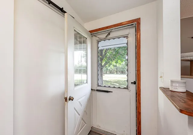 Photo 2 of Single family home for sale at 11404 330th Avenue, Blue Earth, MN 56013 | MLS# 7157169 | Listing updated on 2026-10-14