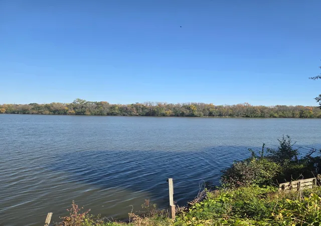 Photo 3 of Sale Pending at 2734 Campus Ln, Albert Lea, MN 56007 | MLS# 7157182 | Listing updated on 2026-10-08