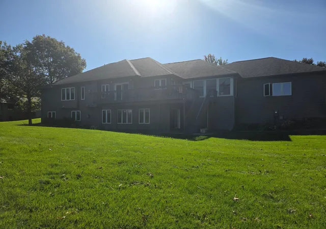 Photo 6 of Sale Pending at 2734 Campus Ln, Albert Lea, MN 56007 | MLS# 7157182 | Listing updated on 2026-10-08