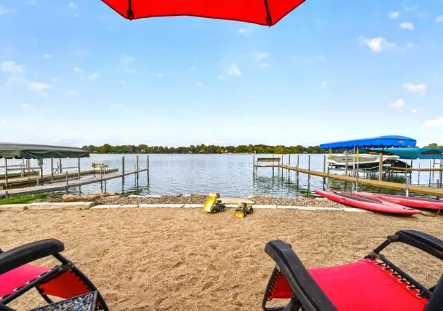 Photo 1 of Single family home for sale at 5060 Edgewater Dr, Mound, MN 55364 | MLS# 7157188 | Listing updated on 2026-10-08